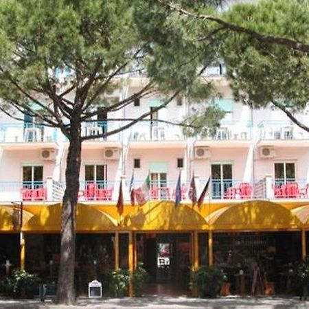 Hotel Canova Lido di Jesolo Exterior foto