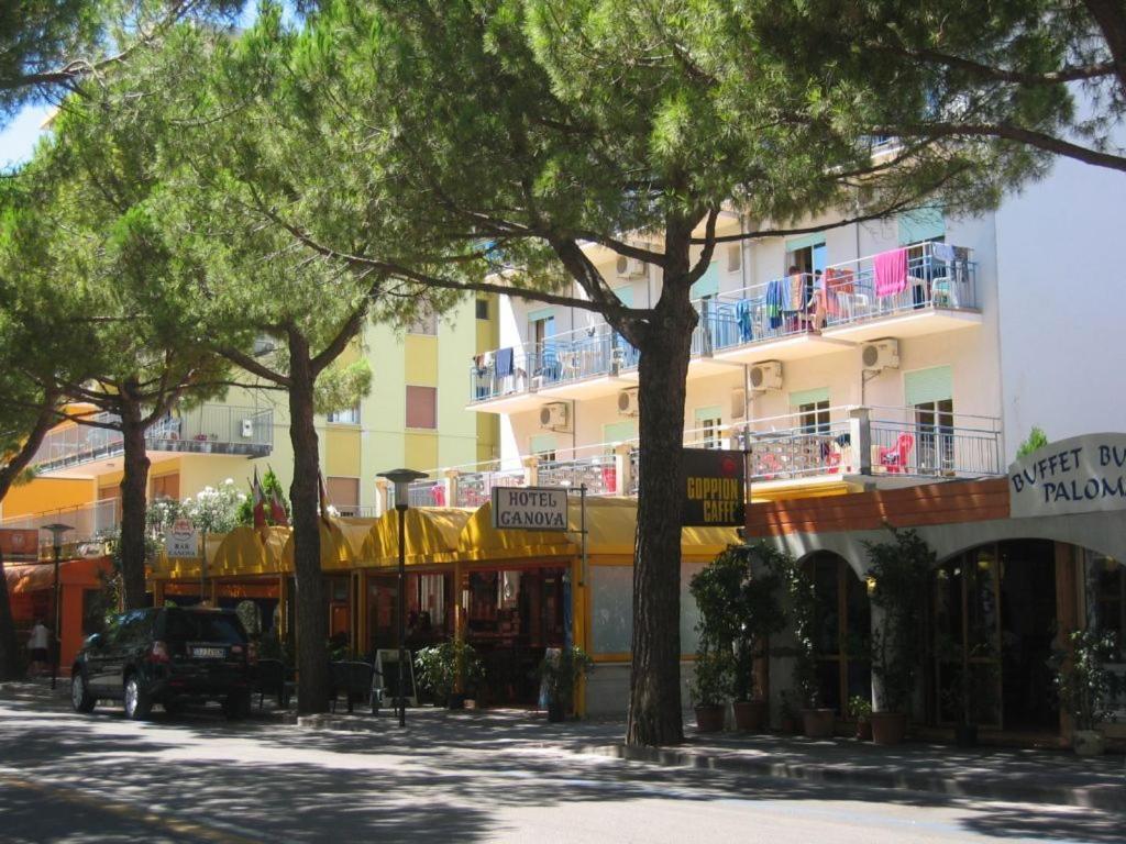 Hotel Canova Lido di Jesolo Exterior foto